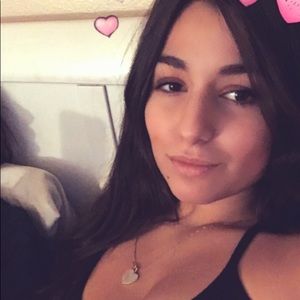 Meet your Posher, Naama